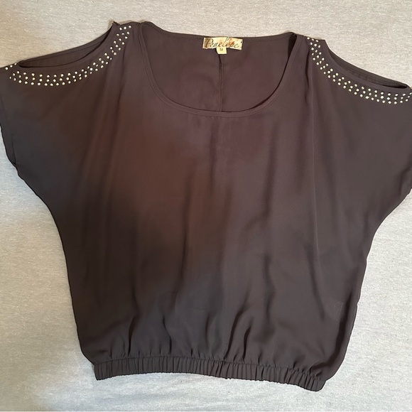 🍩PENELOPE🍩 Brown Cold Shoulder Rhinestone Stud Detail Batwing Top - Picture 8 of 11